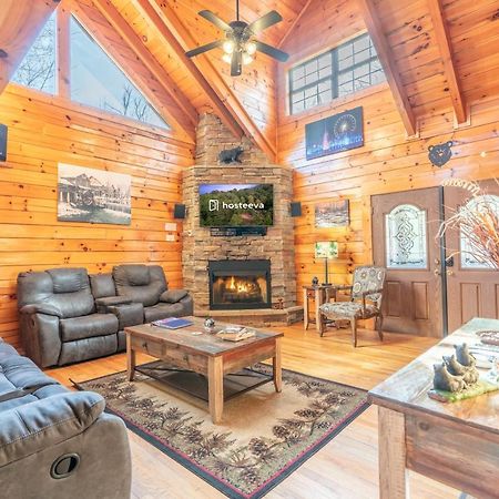 Comfort Cabin Bearway To Heaven W Private Hot Tub Pigeon Forge Extérieur photo