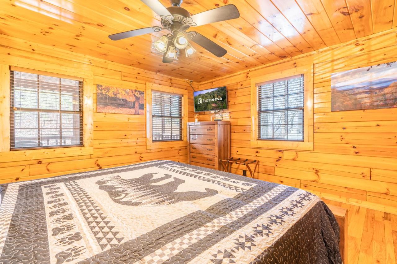 Comfort Cabin Bearway To Heaven W Private Hot Tub Pigeon Forge Extérieur photo