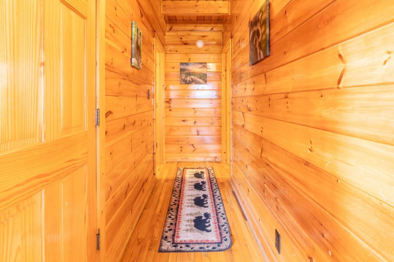 Comfort Cabin Bearway To Heaven W Private Hot Tub Pigeon Forge Extérieur photo